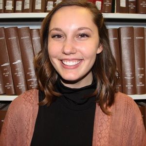 Meet your Posher, Courtney